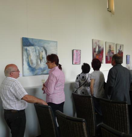 Besucher der Vernissage